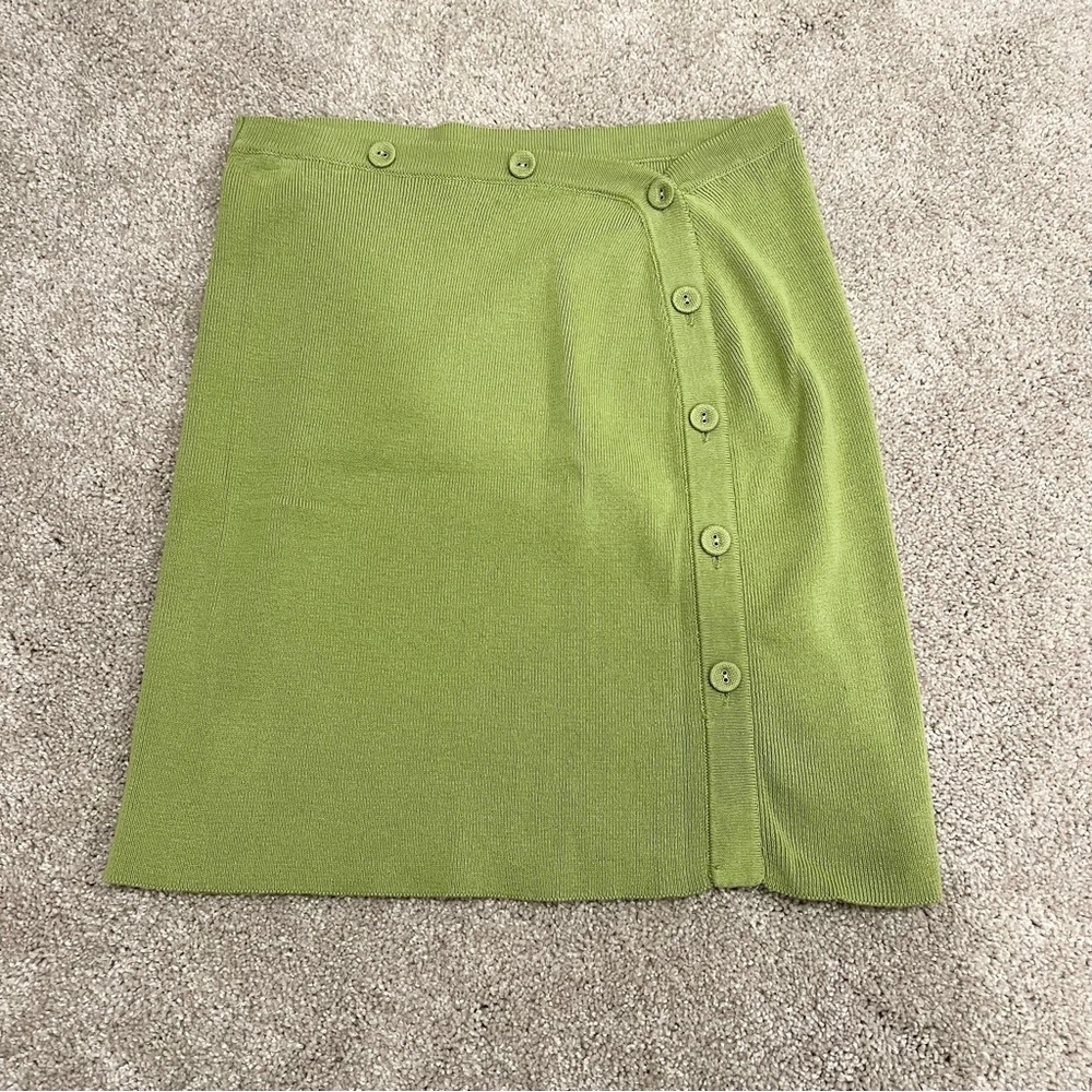 Princess Polly Women's Green Mini Pencil Skirt with Fabric Button Detailing. S/M
